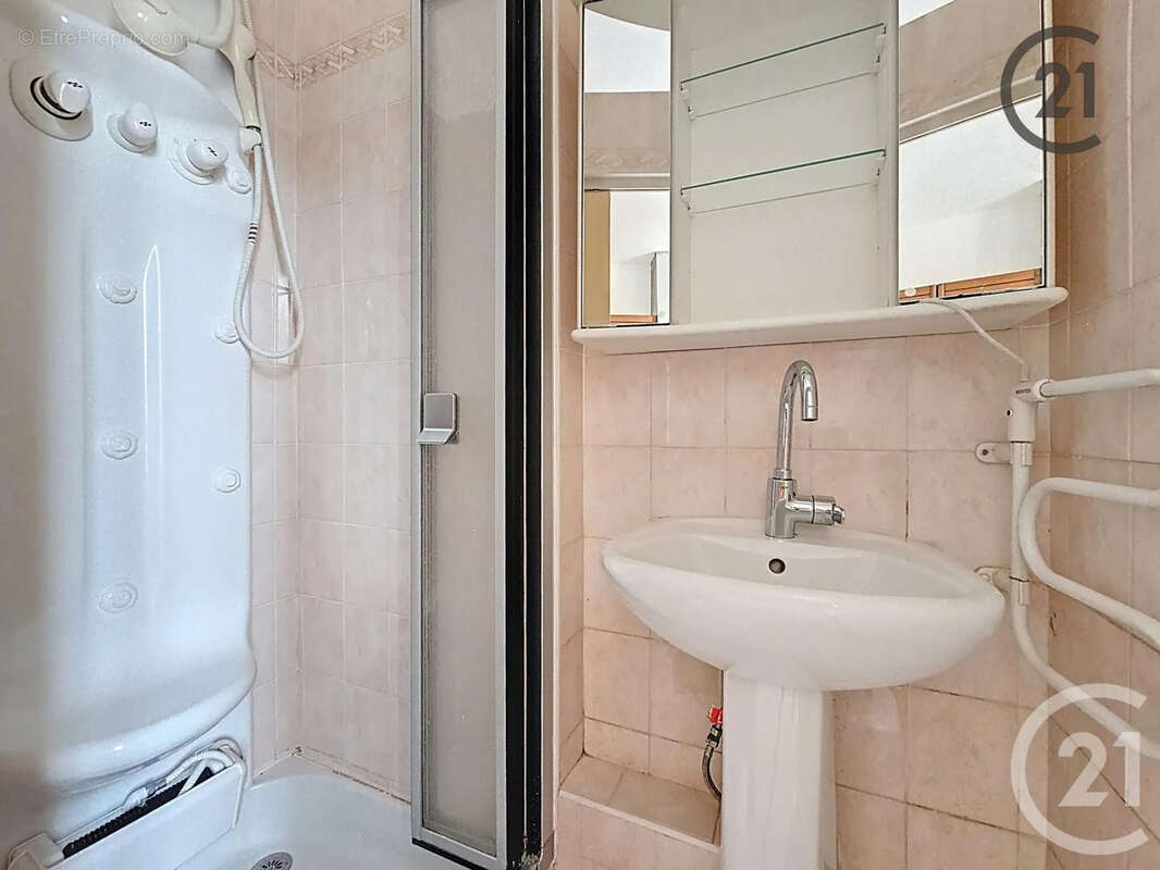 Maison à SAINTE-SAVINE