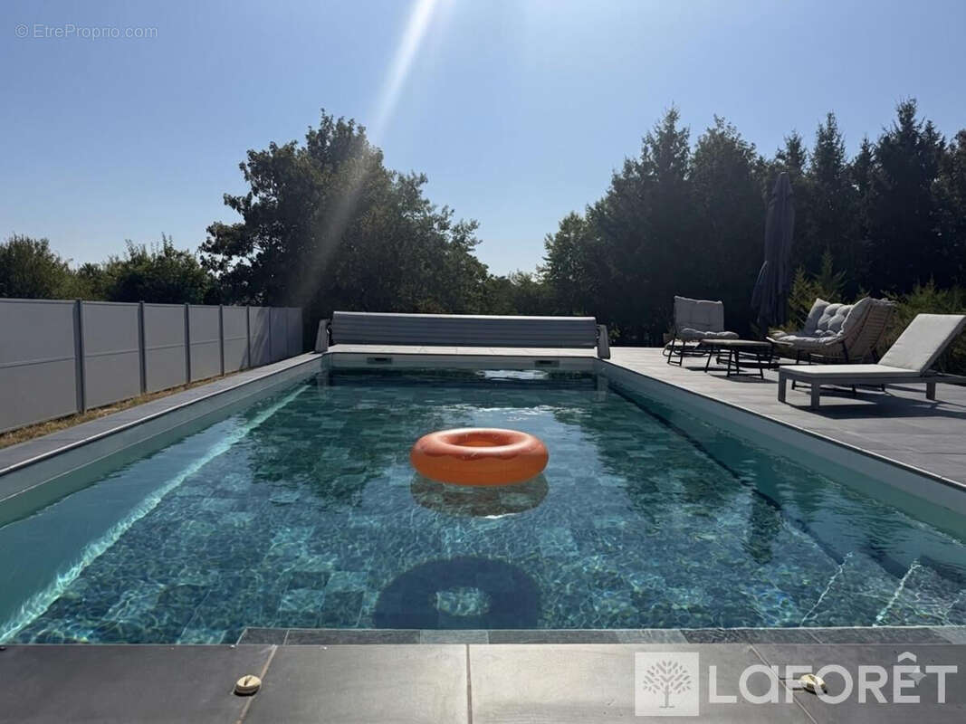 A vendre, Maison 4 chambres, Jardin, Verger, Garage, Piscine, Lavannes - photo 2