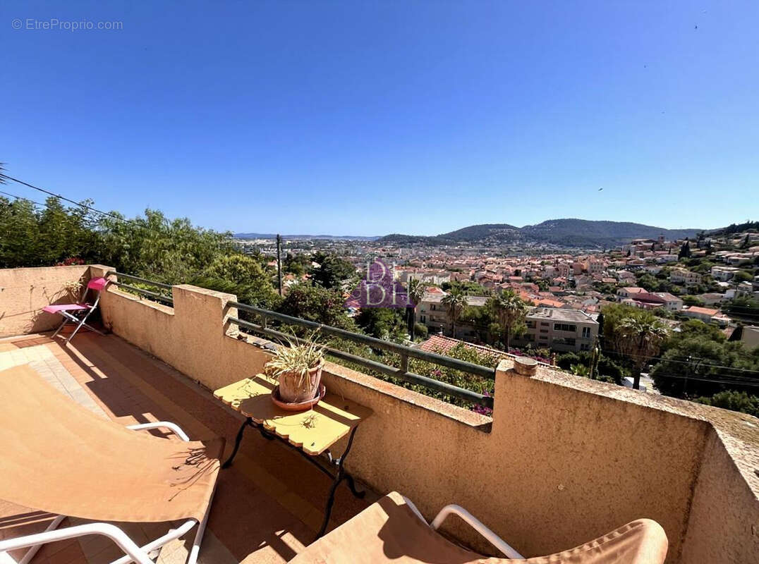 Maison à HYERES