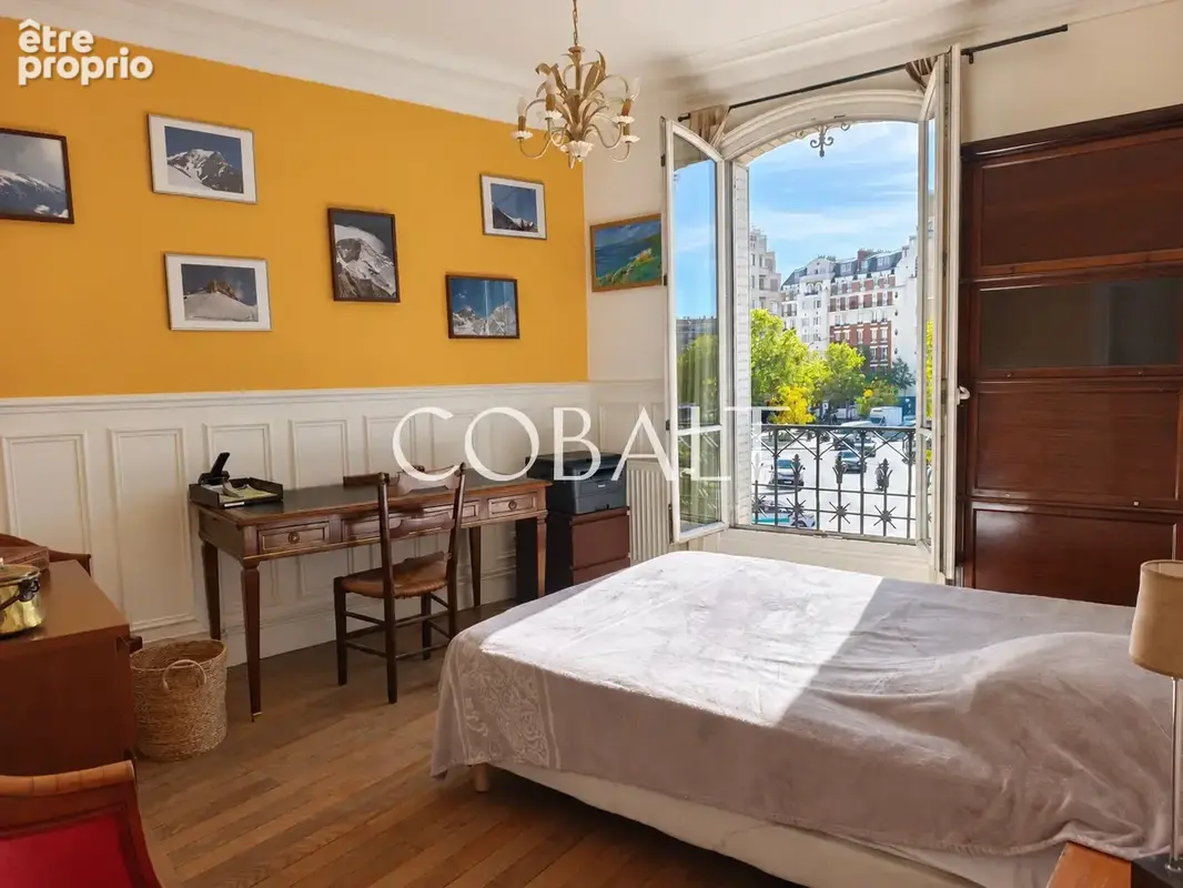 Paris XVIe   Appartement familial avec beau potentiel - photo 6