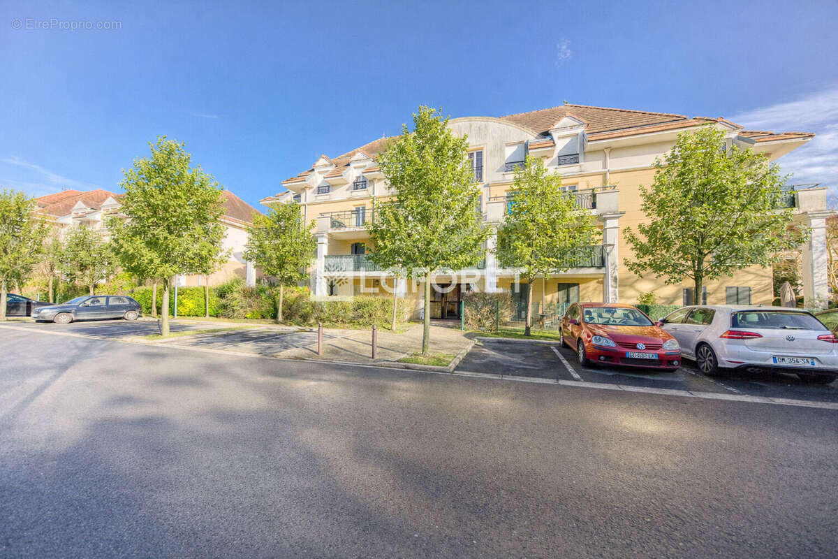 Appartement à EMERAINVILLE