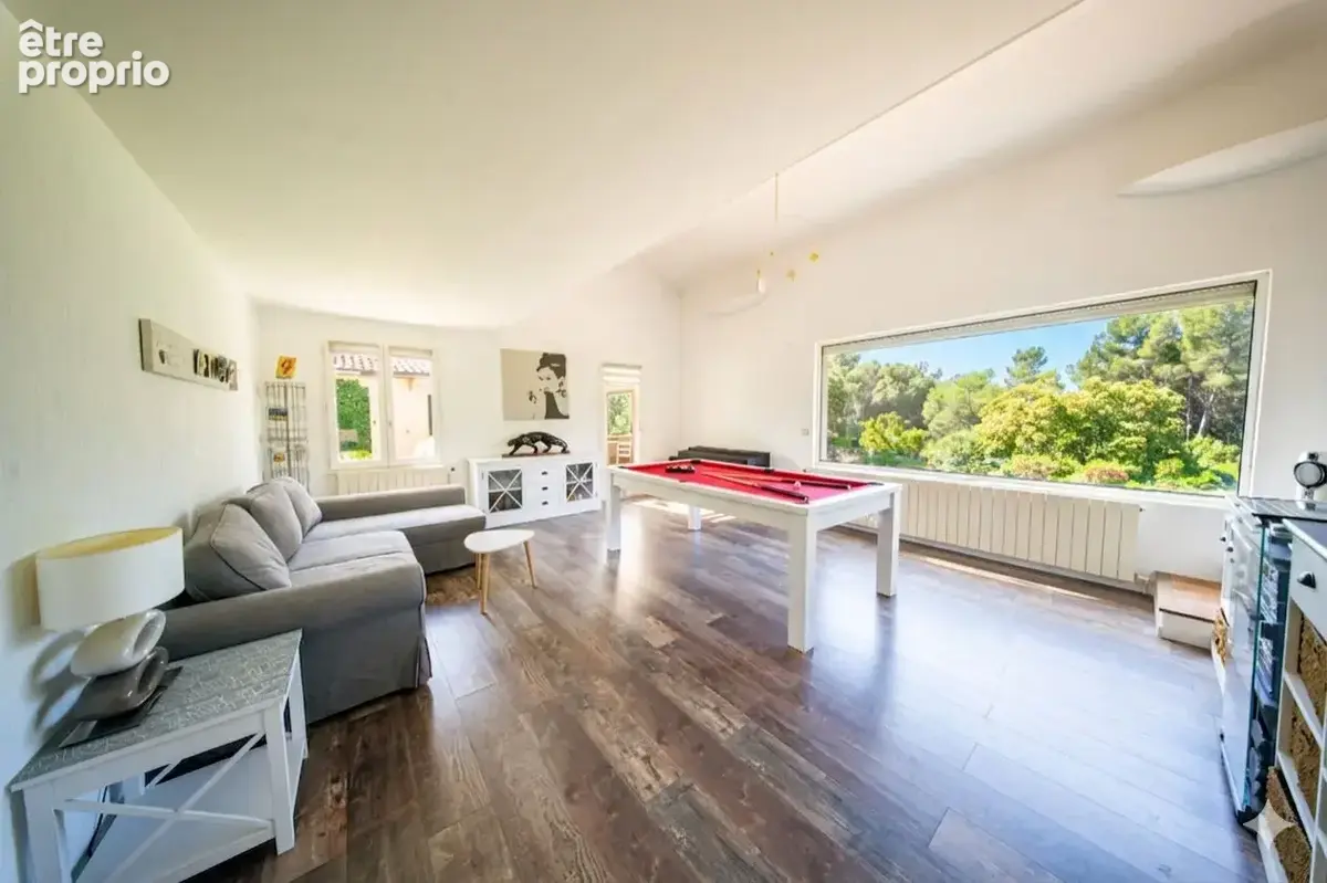 RARE & EXCLUSIF ! Propriété face au Luberon, 190 m2 et 50 m2 de garage sur 2.2 ha - photo 3