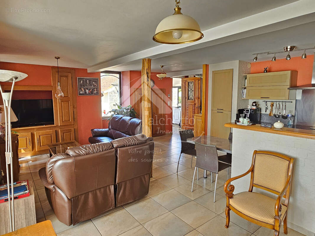 Maison à SAINT-POURCAIN-SUR-SIOULE