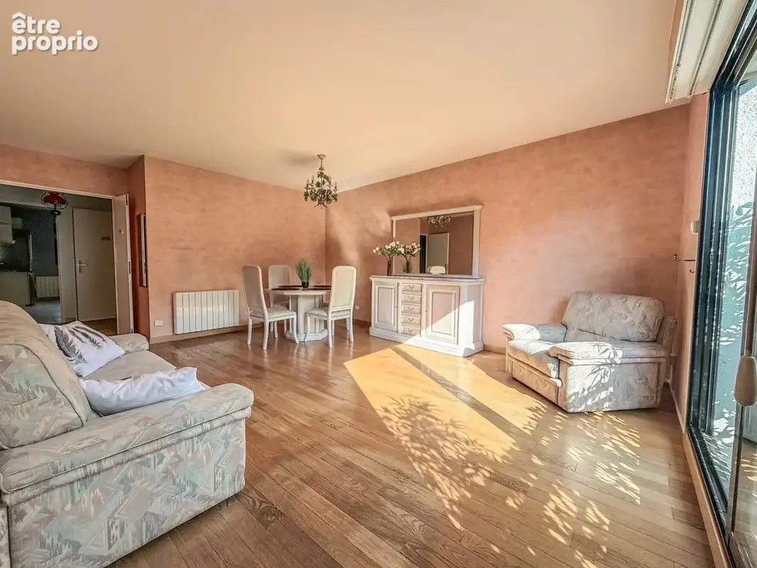 Rouen place saint-marc – t4 - 3 chambres – balcon – ascenseur – cave – parking en option - photo 2