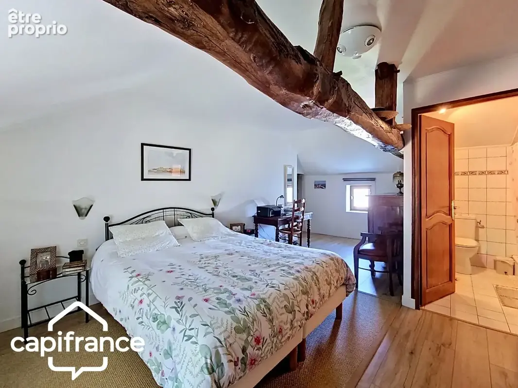 Saint-Martin-de-Sanzay (79) – Maison en pierre rénovée 203 m² – vie de plain-pied – studio indépendant – dépendances – terrain 4 - photo 14