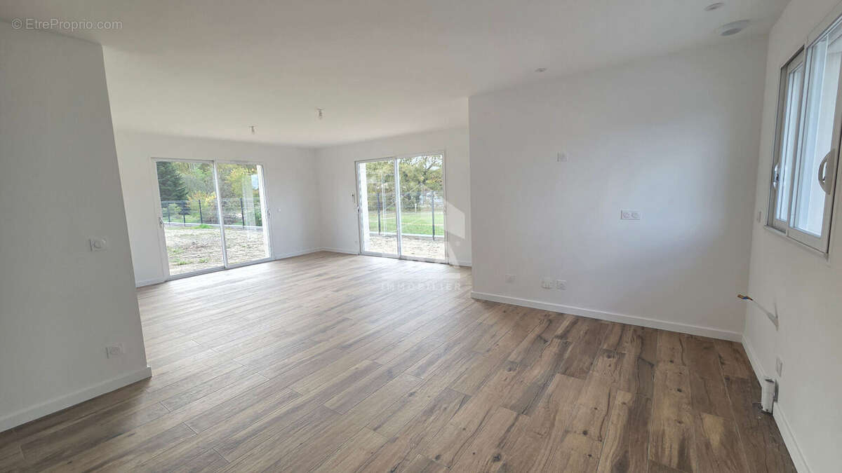 Maison à BELIN-BELIET