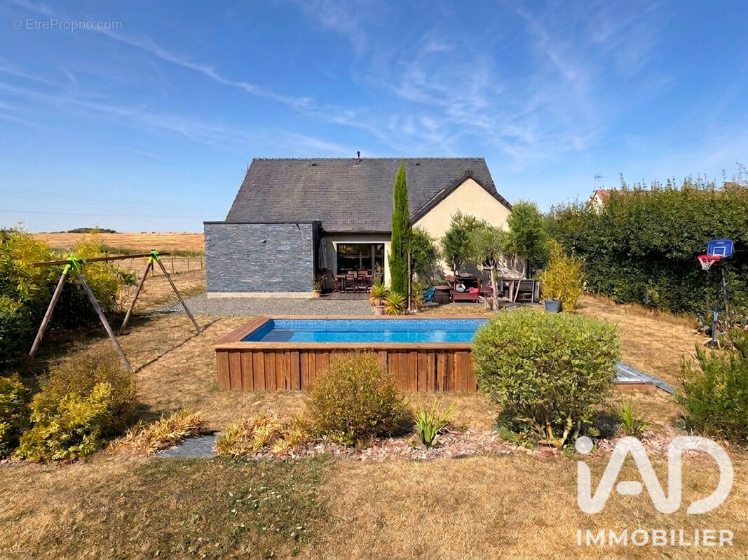 Photo 1 - Maison à YEVRES