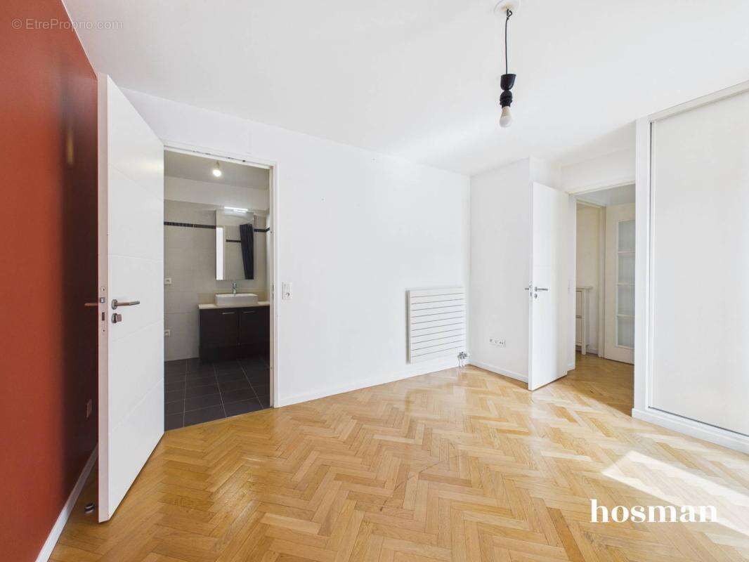 Appartement 2 pièces de 56 m² avec terrasse et parking - Avenue Sisley, Suresnes - photo 11