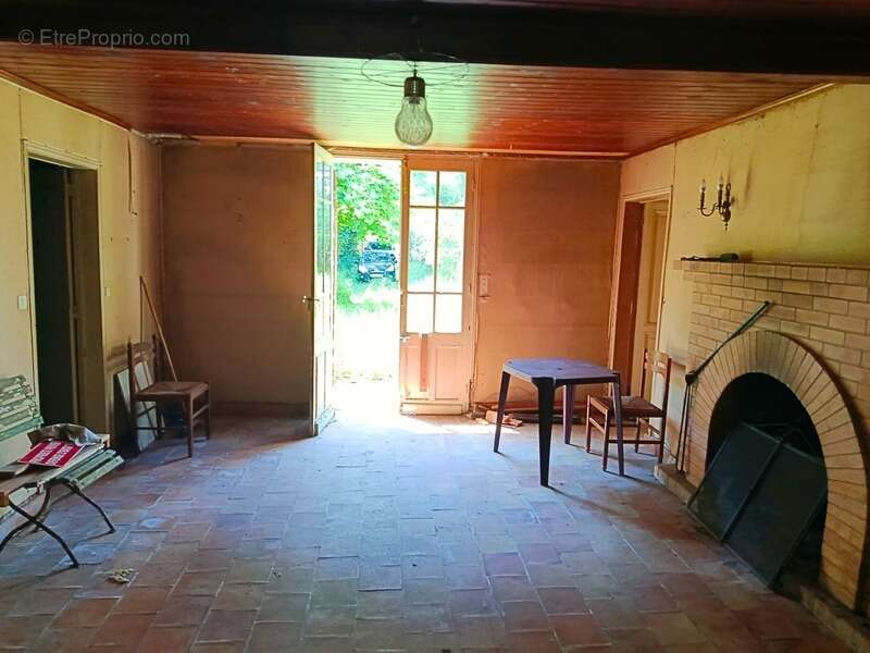 Maison à LAMONZIE-SAINT-MARTIN