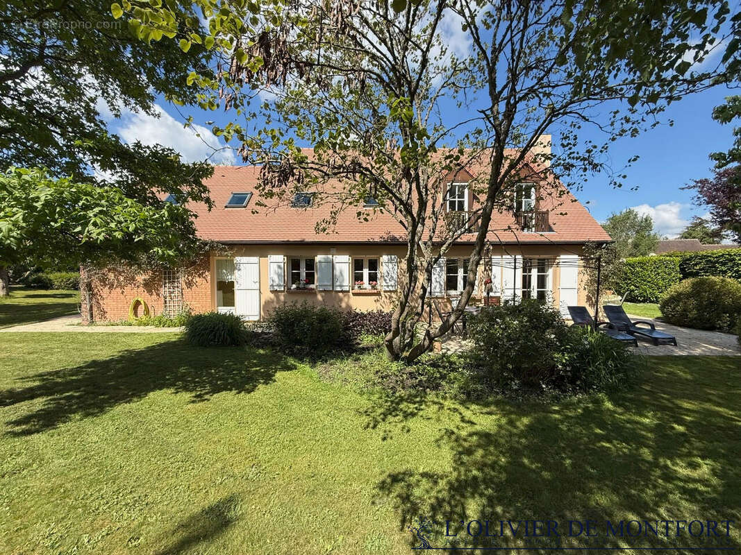 Maison à MONTFORT-L'AMAURY