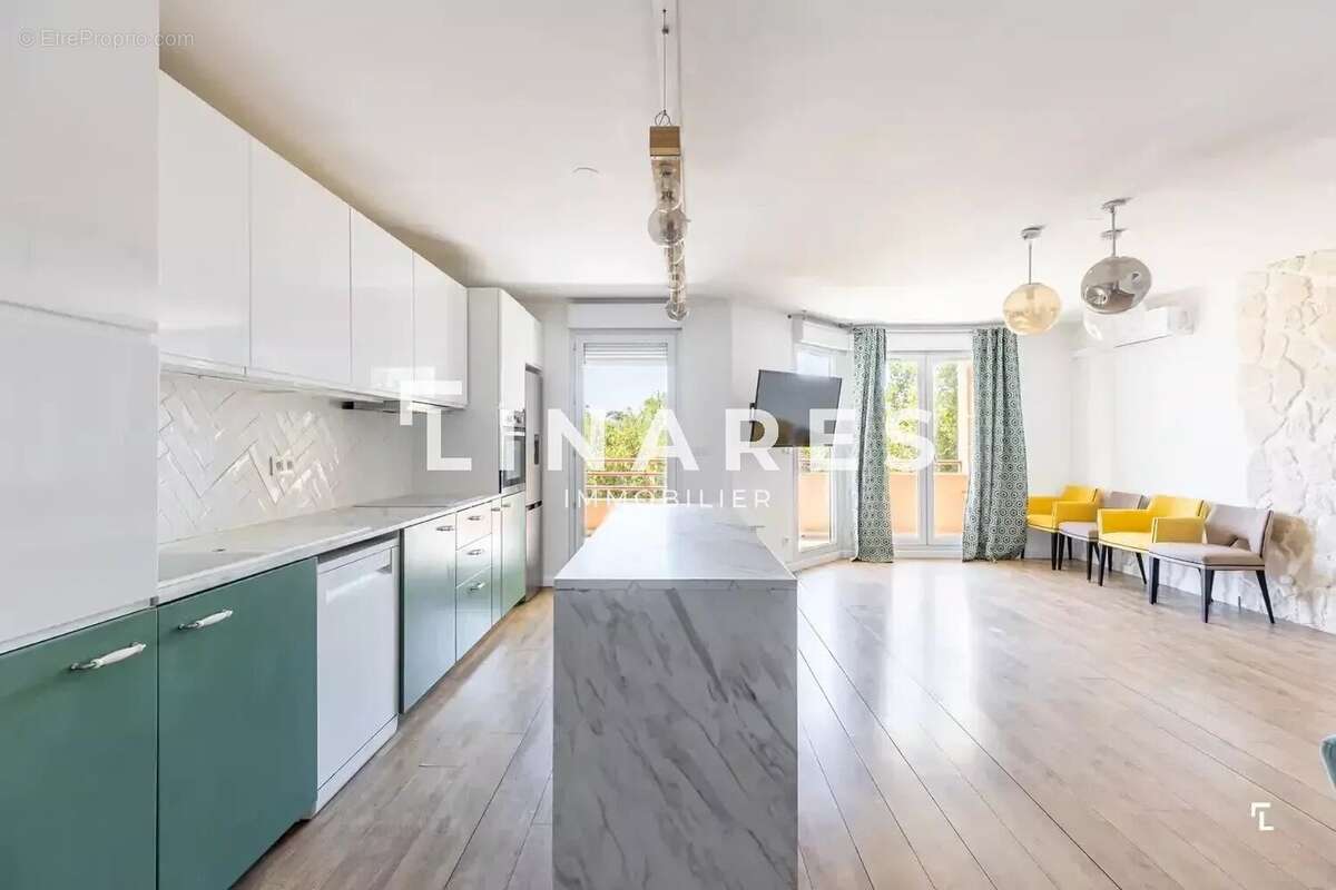 Appartement à MARSEILLE-12E