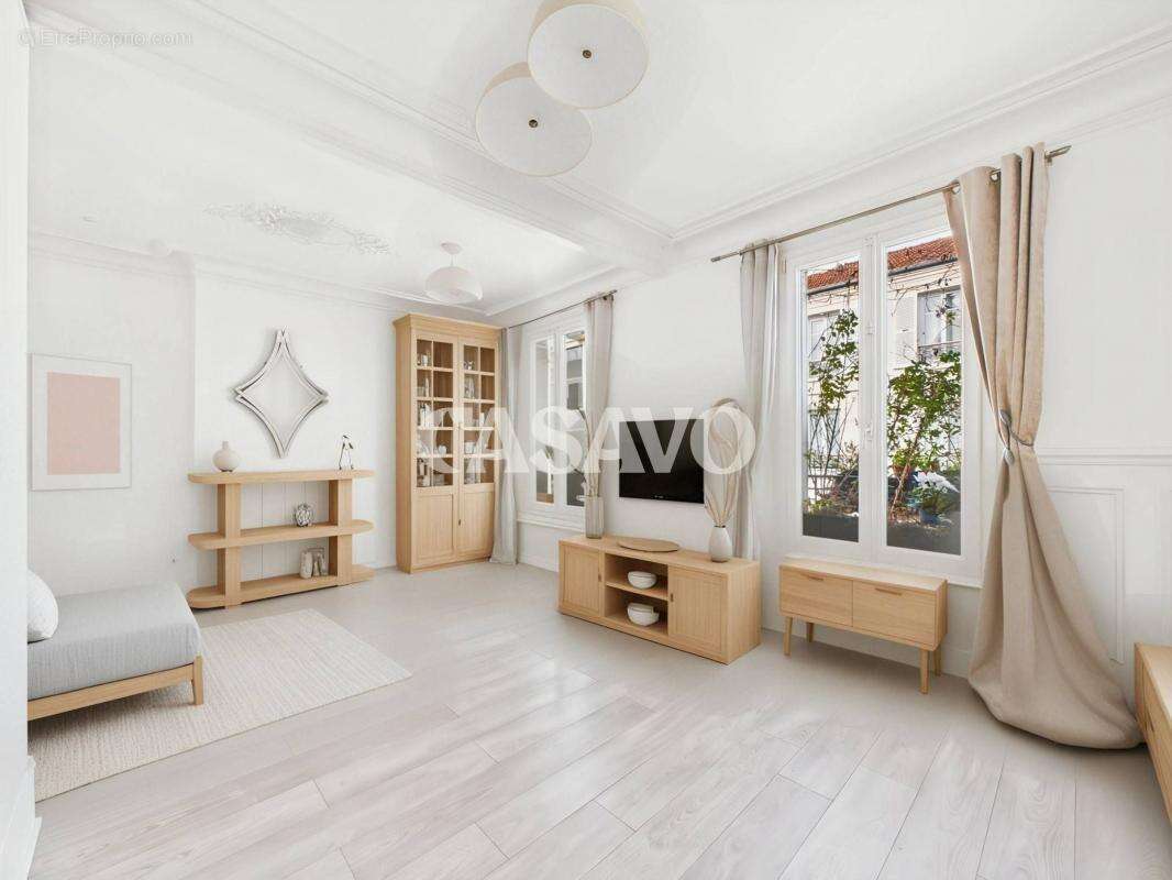 Appartement à CHARENTON-LE-PONT