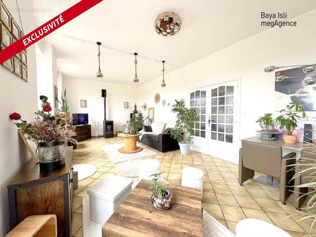 Appartement à SAINTE-SIGOLENE
