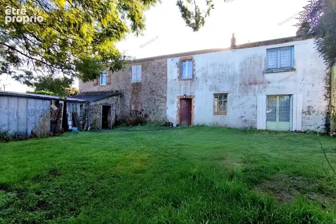 Maison à LEGE