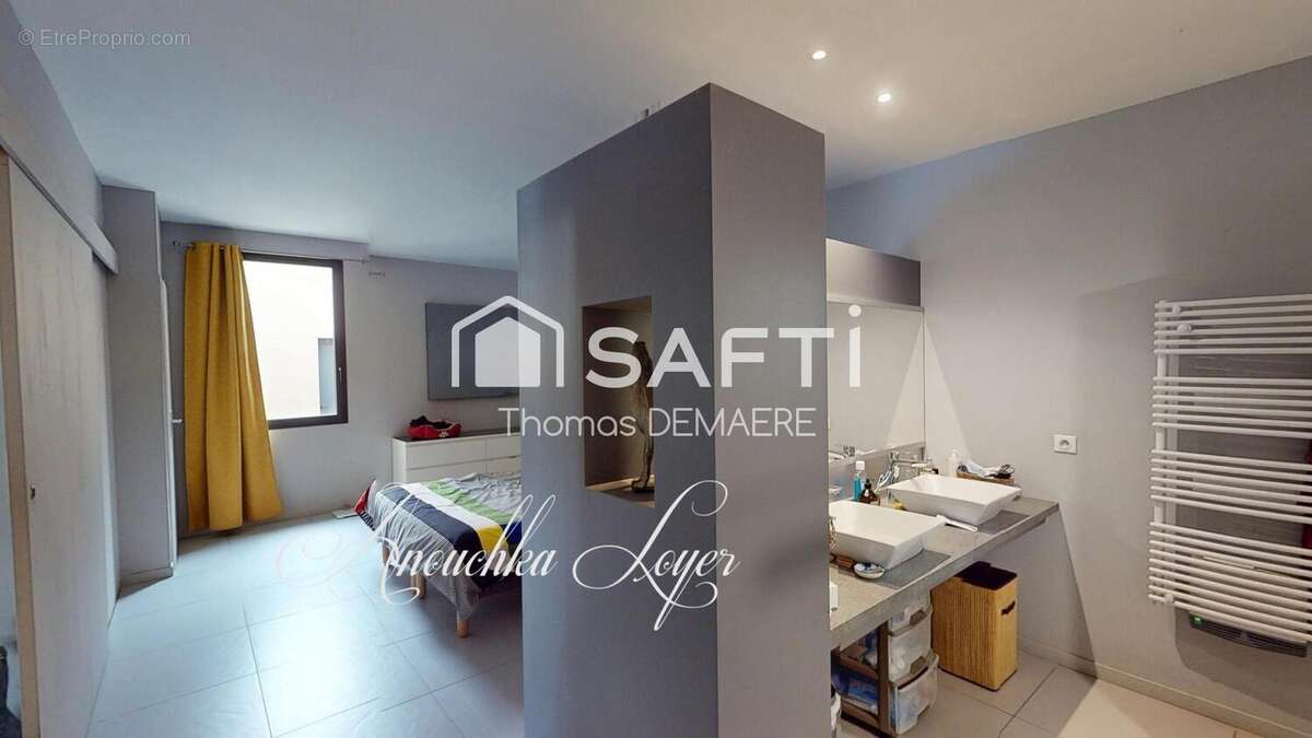 Maison 240 m² à Montlieu-La-Garde  - photo 7
