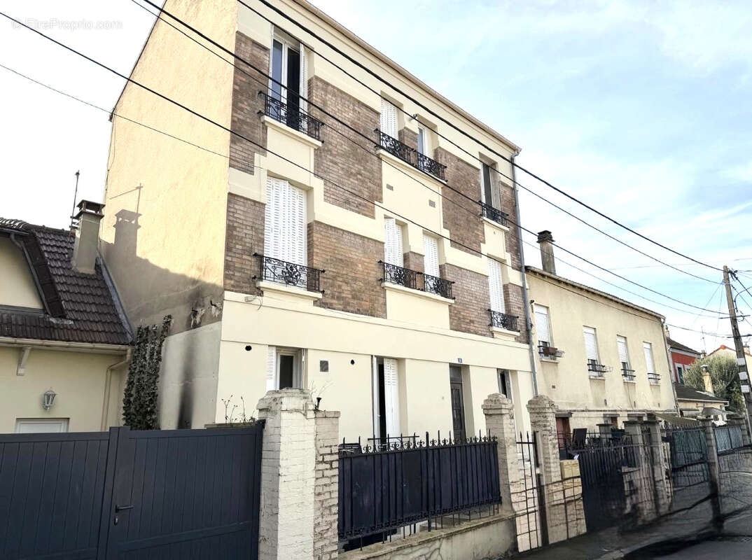 Appartement à PIERREFITTE-SUR-SEINE