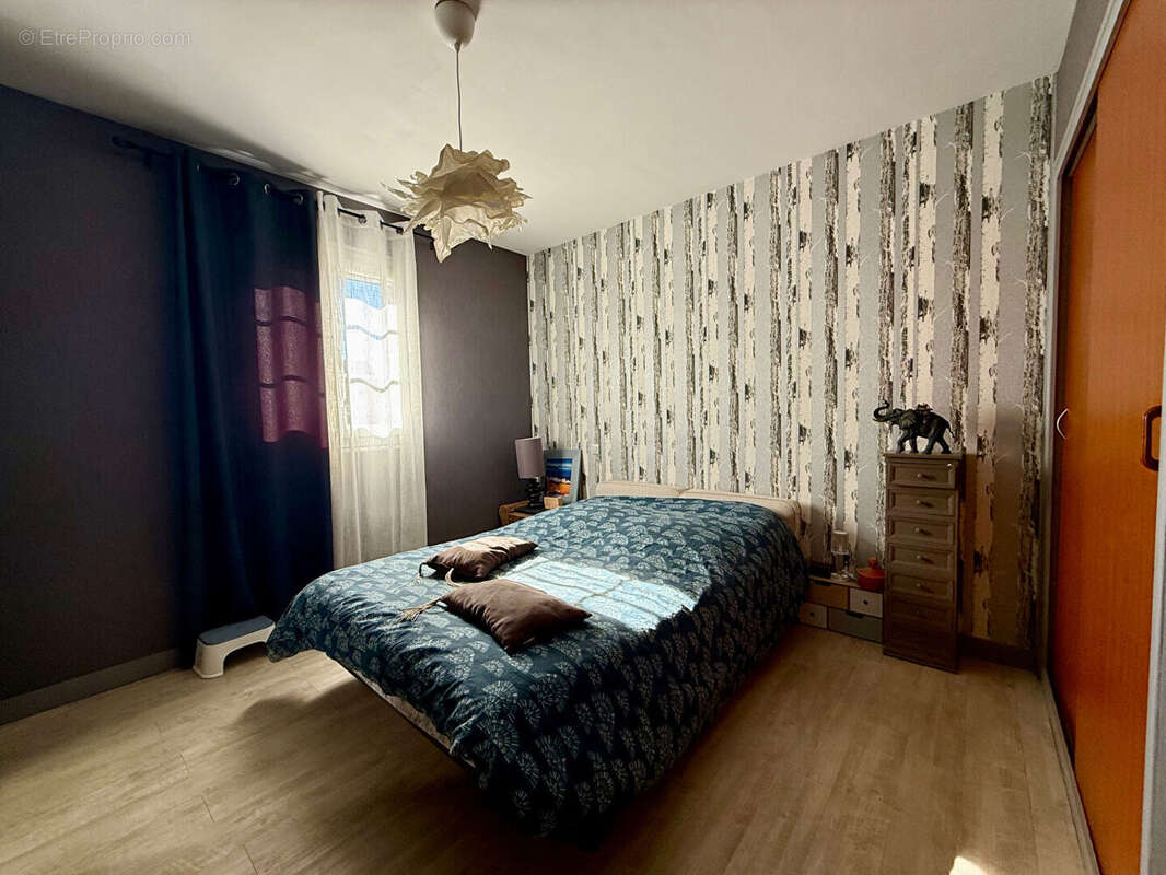 Maison à PARCAY-MESLAY