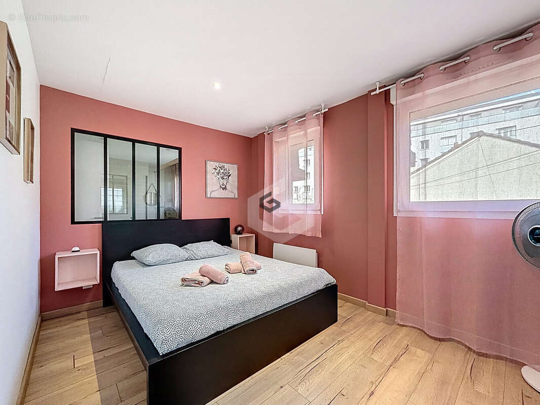 Appartement 128 m² à Reims  - photo 3