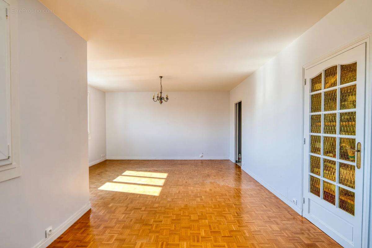 Appartement à SAINTE-FOY-LES-LYON