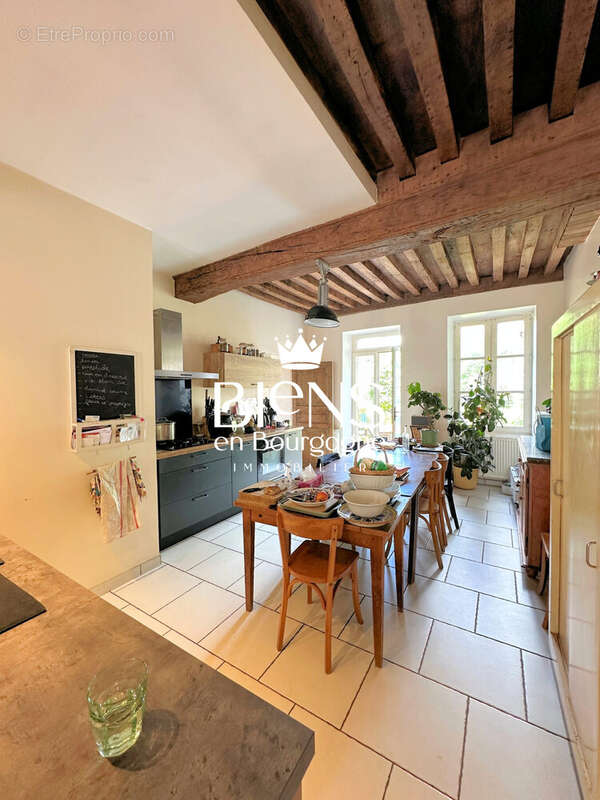 Maison 204 m² à Couches  - photo 9