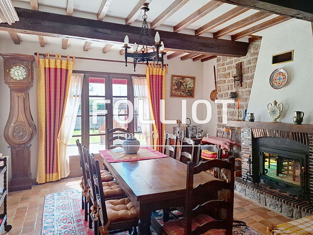 Maison à SAINT-GERMAIN-SUR-AY