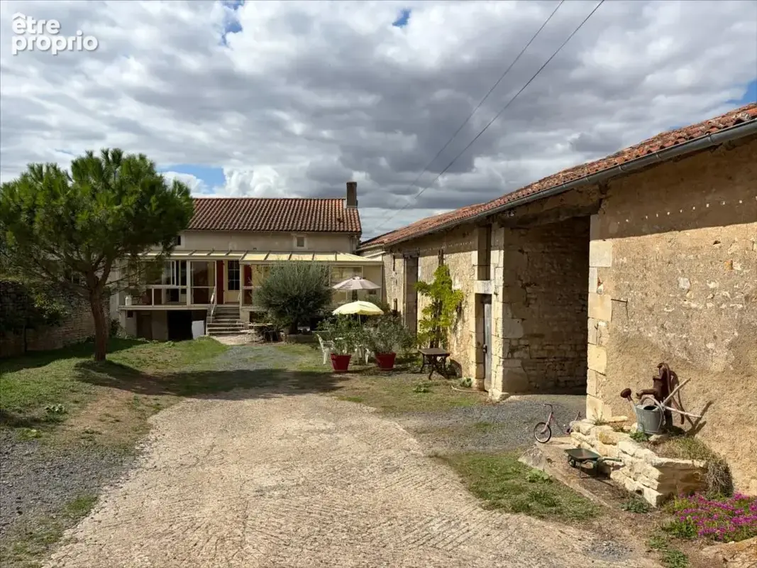Photo Maison à Montamise au prix de 210 000€