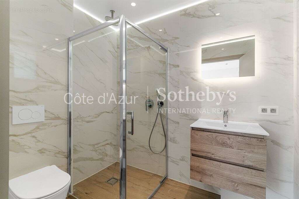 Appartement à LES ADRETS-DE-L'ESTEREL