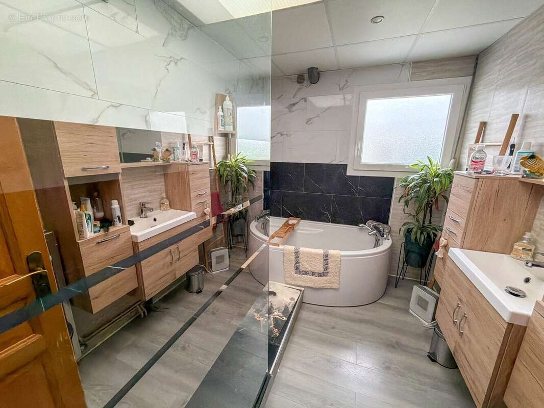 Maison à LYS-LEZ-LANNOY