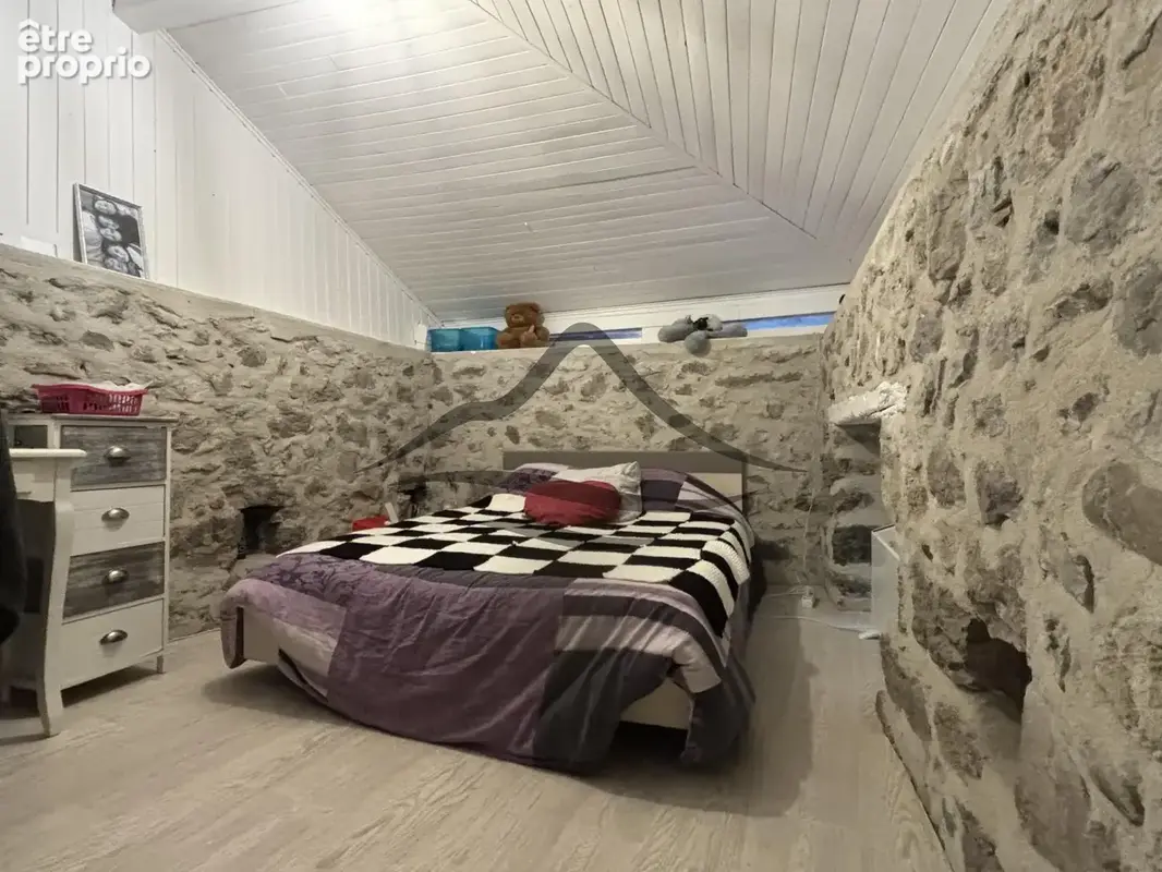 Maison de village atypique - 85m2 avec terrasse et stationnement à Barraux - photo 2
