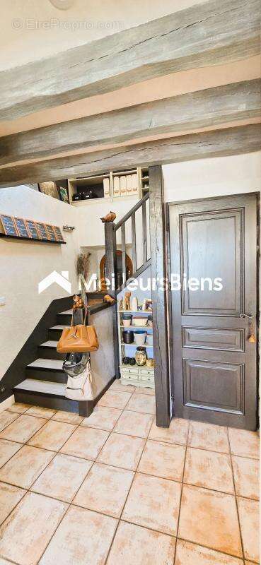 Maison à BERCHERES-LES-PIERRES