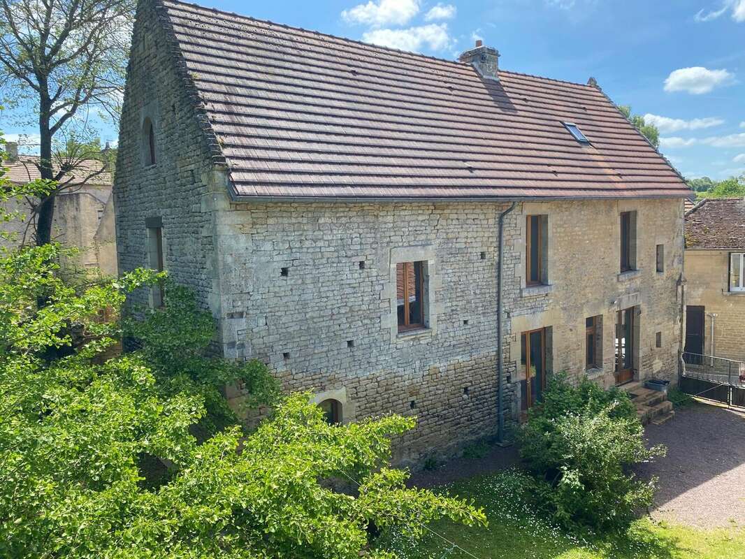 Maison 172 m² à Colombiers-Sur-Seulles  - photo 3