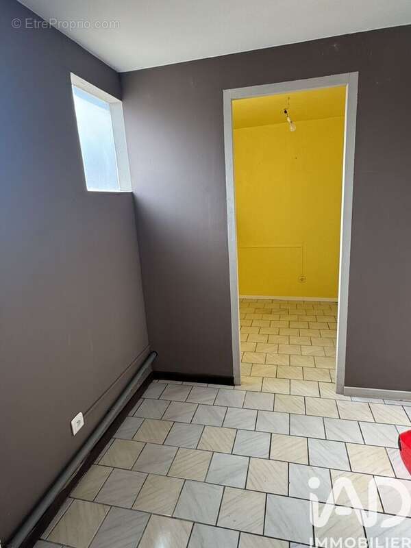 Maison 144 m² à Sansais  - photo 7