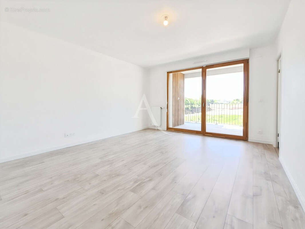 Appartement à ARPAJON