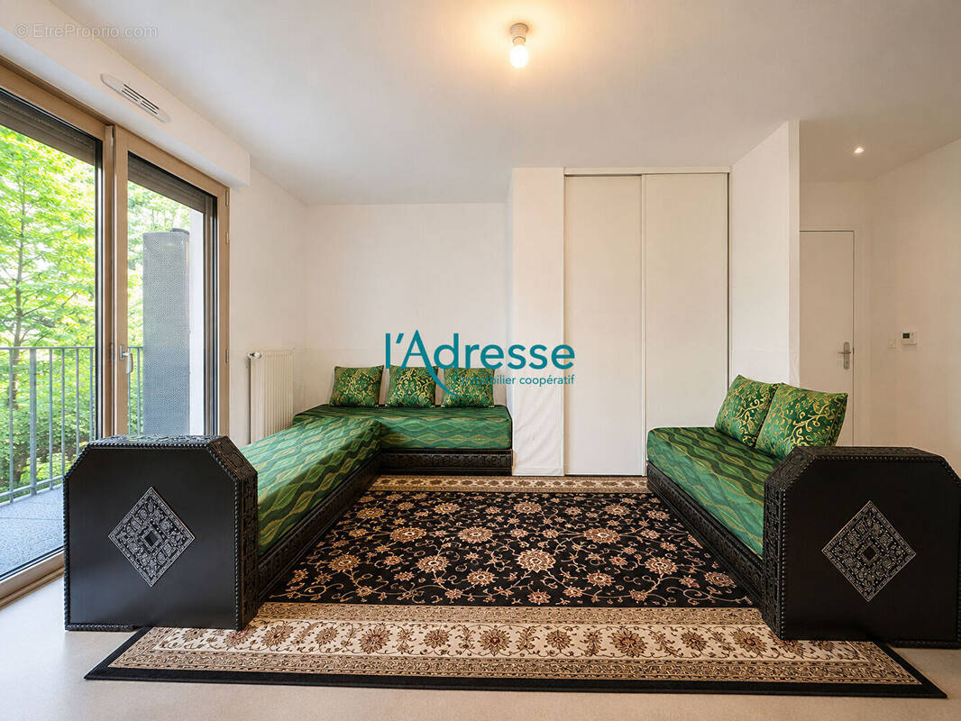 Appartement à NANTERRE