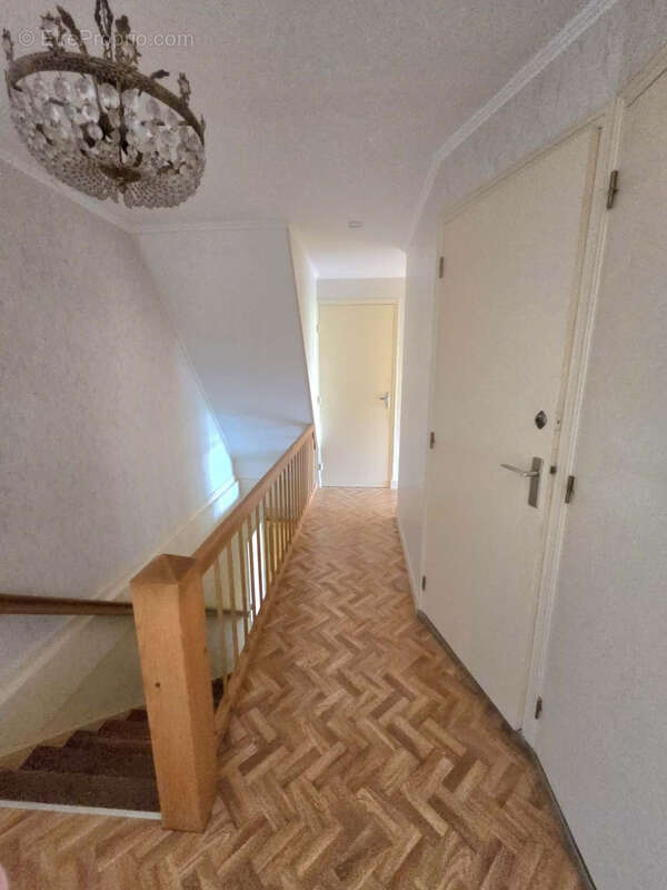 Maison à LAMORVILLE