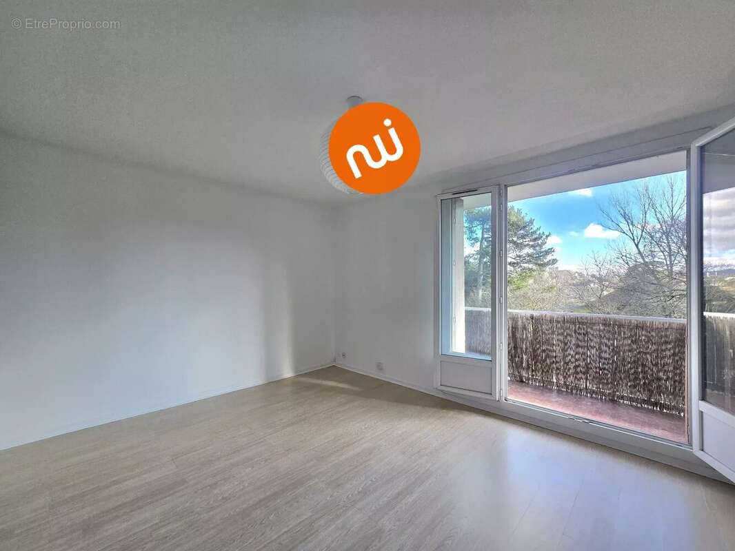 Appartement à TASSIN-LA-DEMI-LUNE