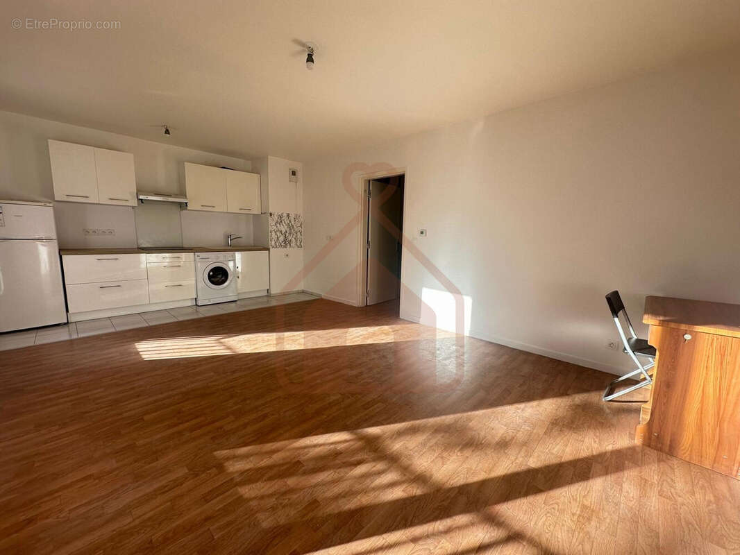 Appartement à L'HAY-LES-ROSES