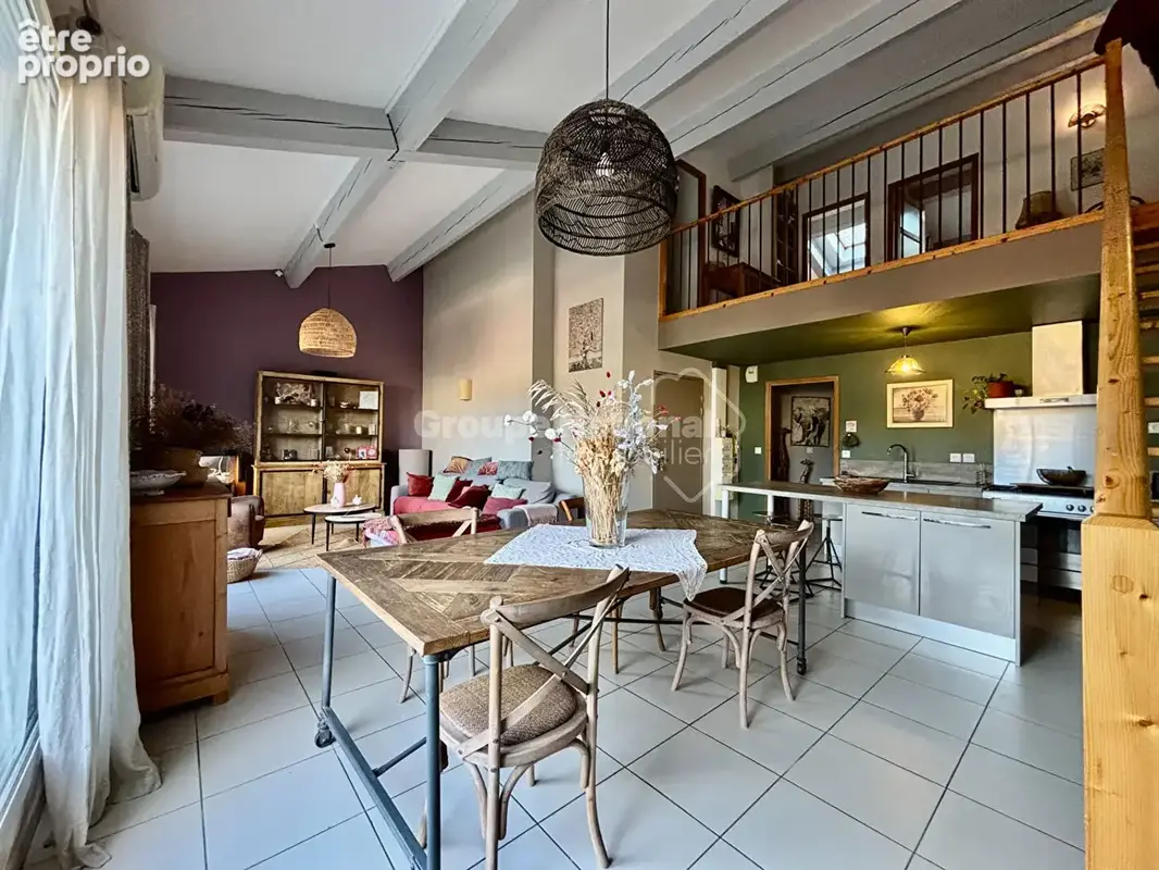 Appartement Nimes 6 pièce(s) 121.41m2 (dont 150 m² utile ) Terrasse / 2 parkings et cave - photo 1