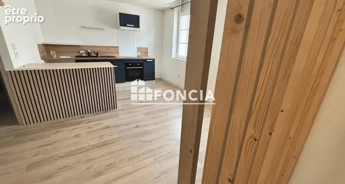 Appartement T3 lumineux et rénové en hypercentre de Rochefort - photo 2
