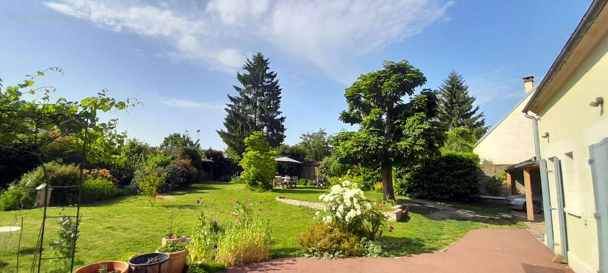Maison à GRANDFRESNOY