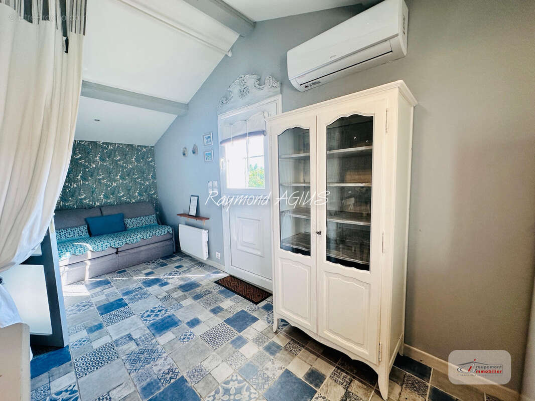 Charmante longère de vigneron avec studio, piscine et séchoir traditionnel - photo 41