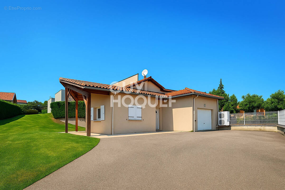 Maison à SAINT-GERMAIN-LAVAL