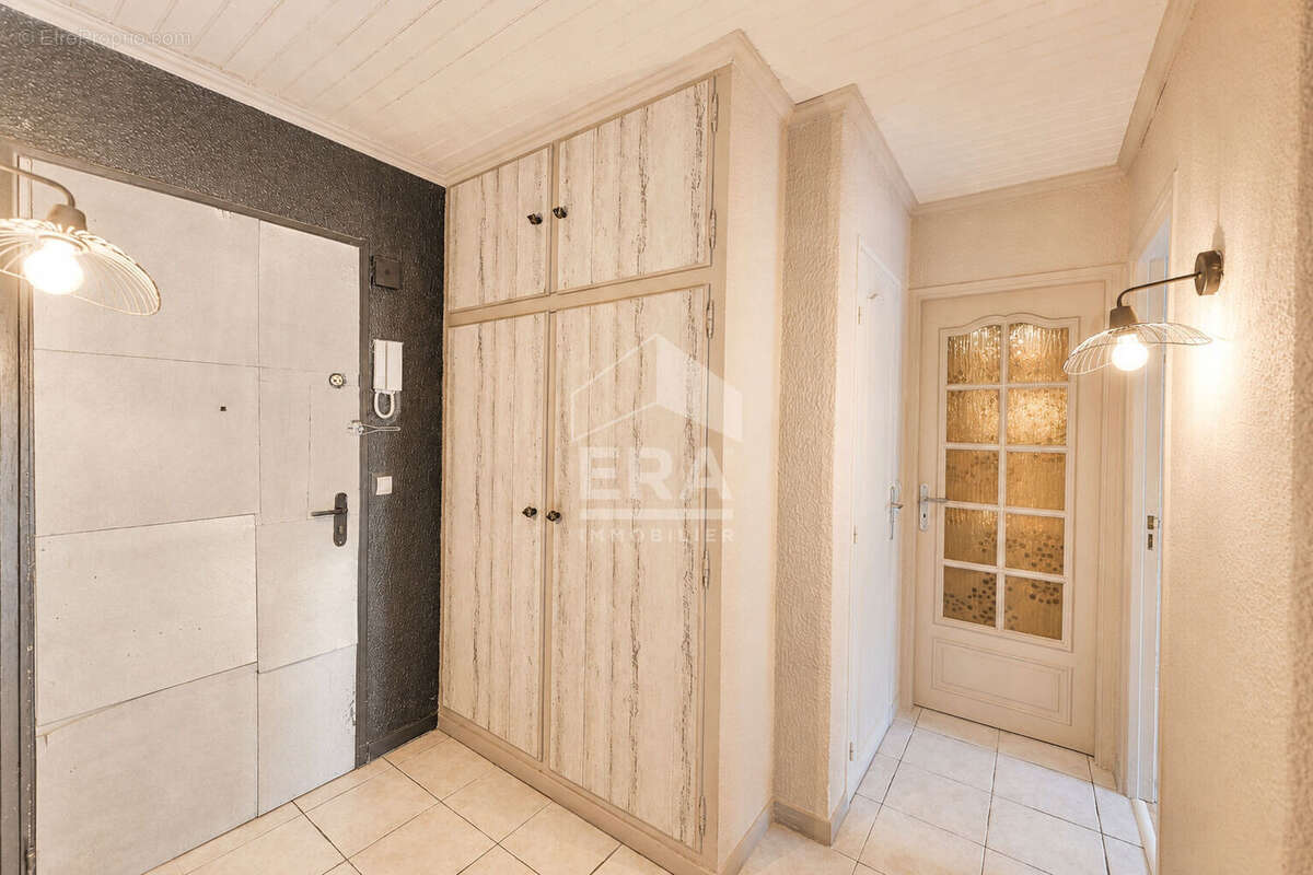 Appartement à MANDELIEU-LA-NAPOULE