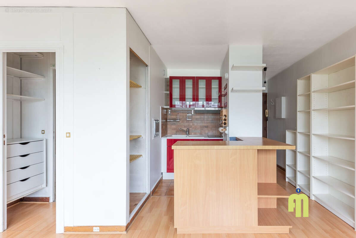 Appartement à PARIS-20E