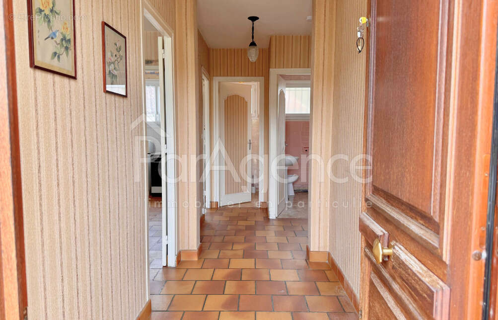 Maison à VAUX-SUR-MER