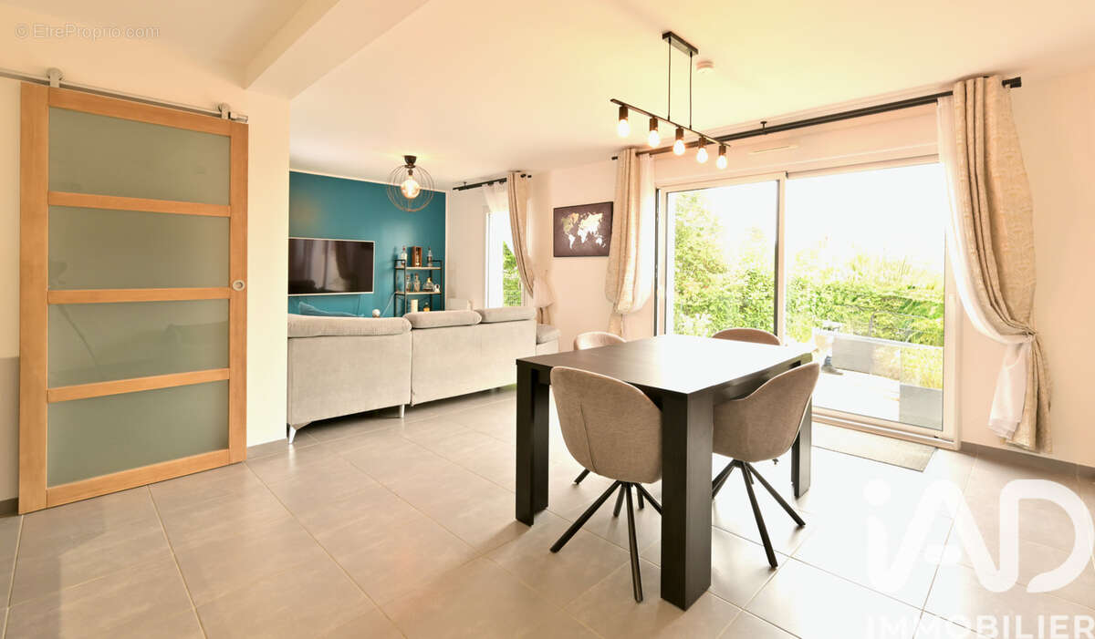 Photo 2 - Maison à MONTRY