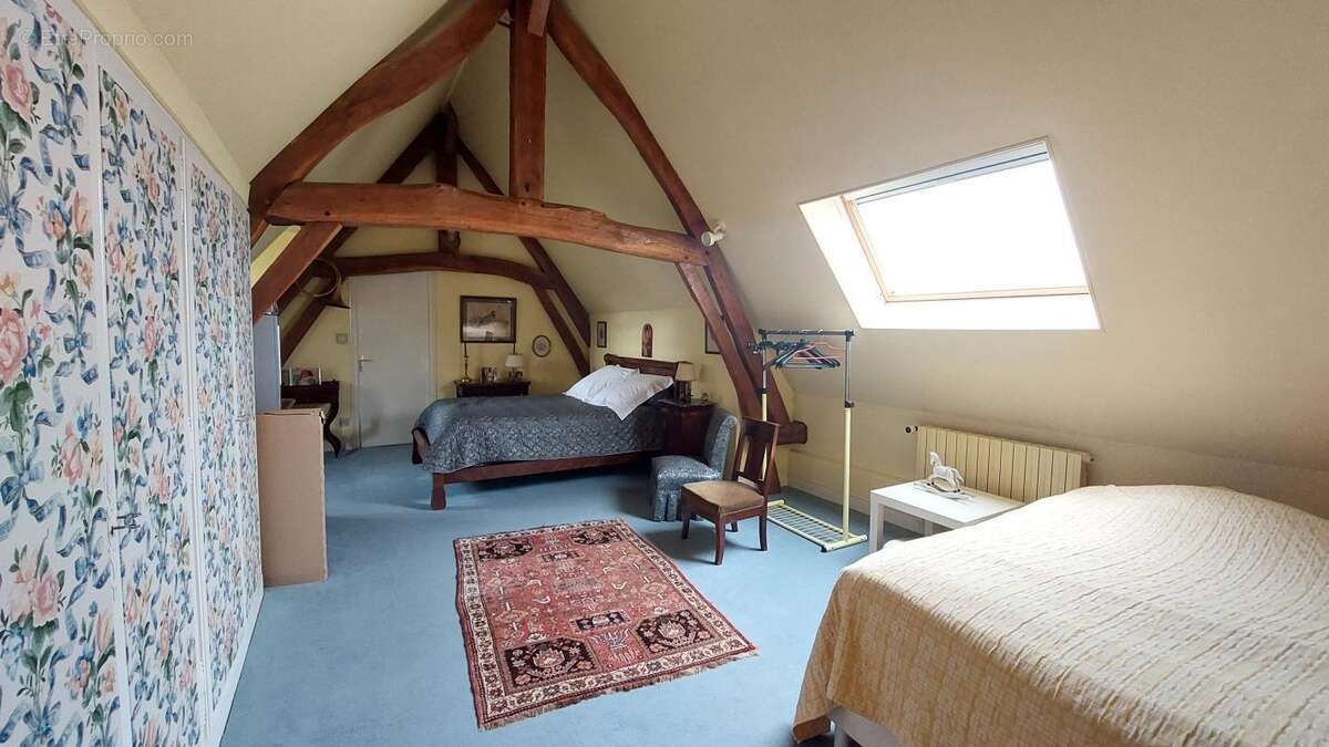 Maison à SACQUENVILLE