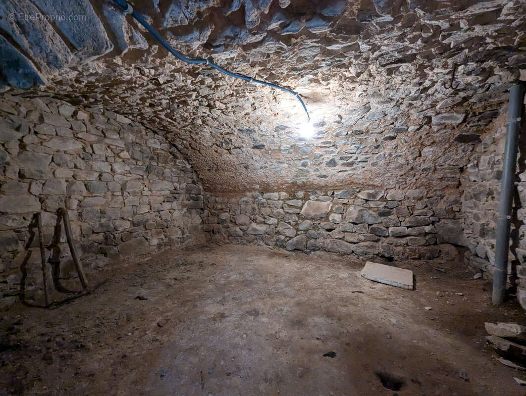 Maison à SAINT-JUST-EN-CHEVALET