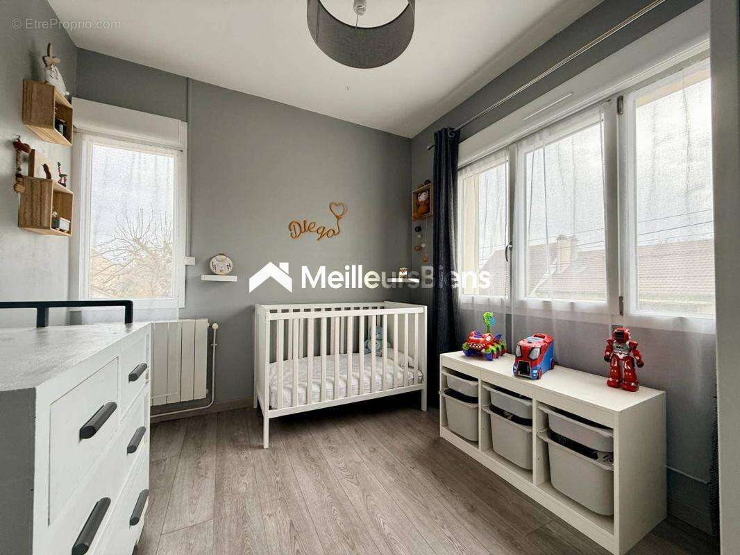 Maison à SAINT-OUEN-L'AUMONE