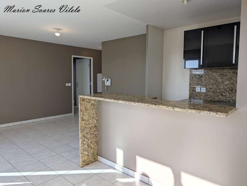 Appartement à COUBERT